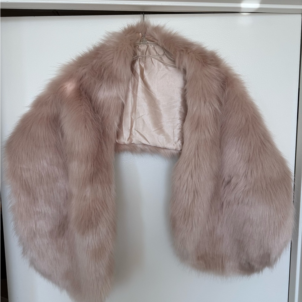 Faux fur shawl. Warm and cute